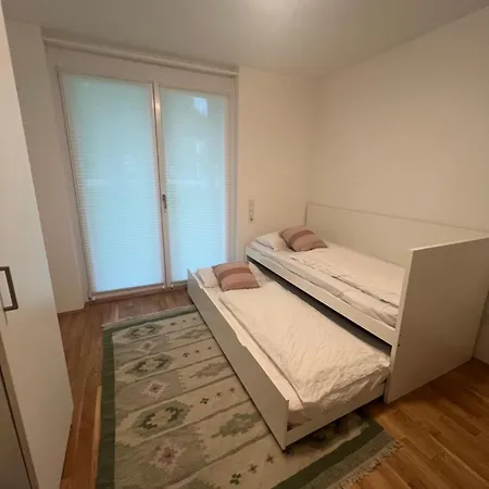 Studio Und Parkplatz Naehe Englischen Garten Apartamento *