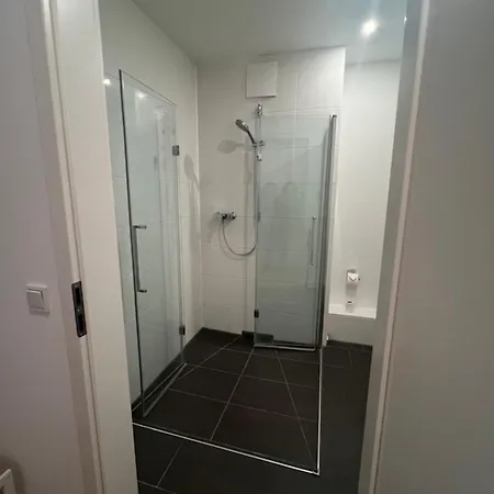 Apartamento Studio Und Parkplatz Naehe Englischen Garten *